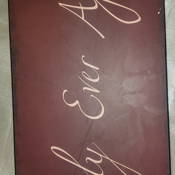 Hideout Design Wooden Sign Artificial Board Hanger Sign w/ "Happily Ever After" - Picture 3 of 8